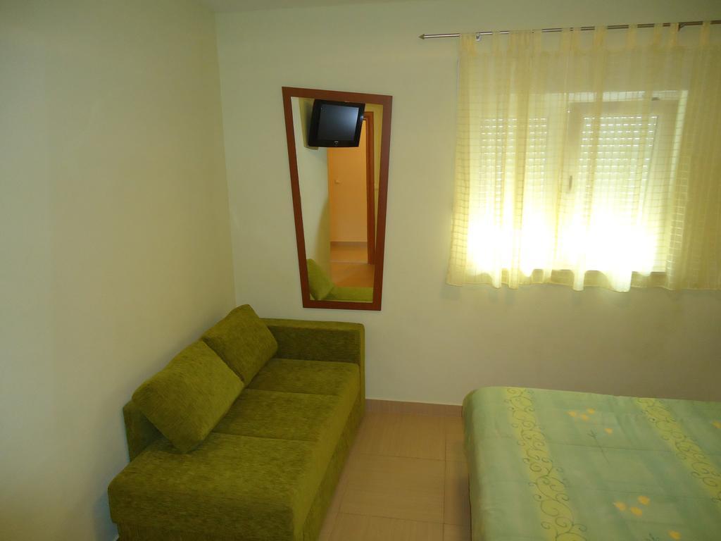 Villa Grgo Apartments Tučepi Cameră foto